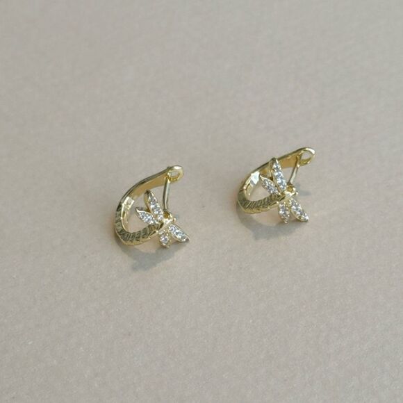 Anthropologie Jewelry - Dragonfly earrings N1283